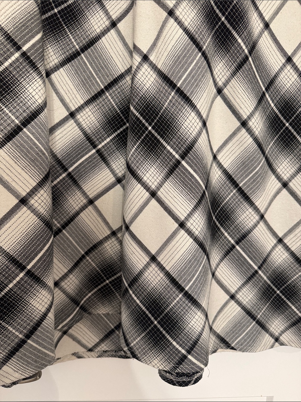 Lane Bryant Plaid Bias Cut Maxi Skirt Black Gray White Size 20 - Picture 5 of 8